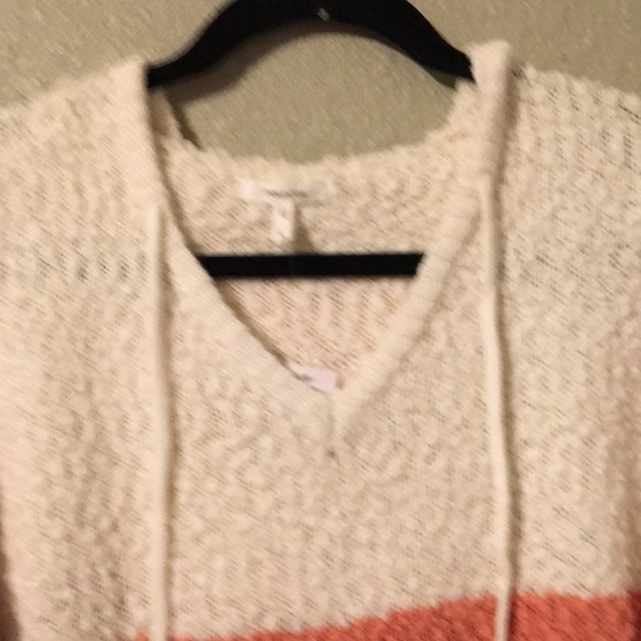 Maurice’s Colorblock Hooded Pullover Sweat… - Picture 4 of 5
